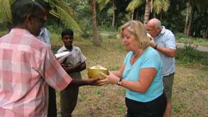 Sally and Andy Whittingham celebrate the purchase of land for the Pachaikili Play Centre in 2006.